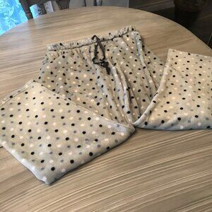 George Ladies Pajama Bottoms Size Medium. $5.00 AS AN ADD ON ITEM